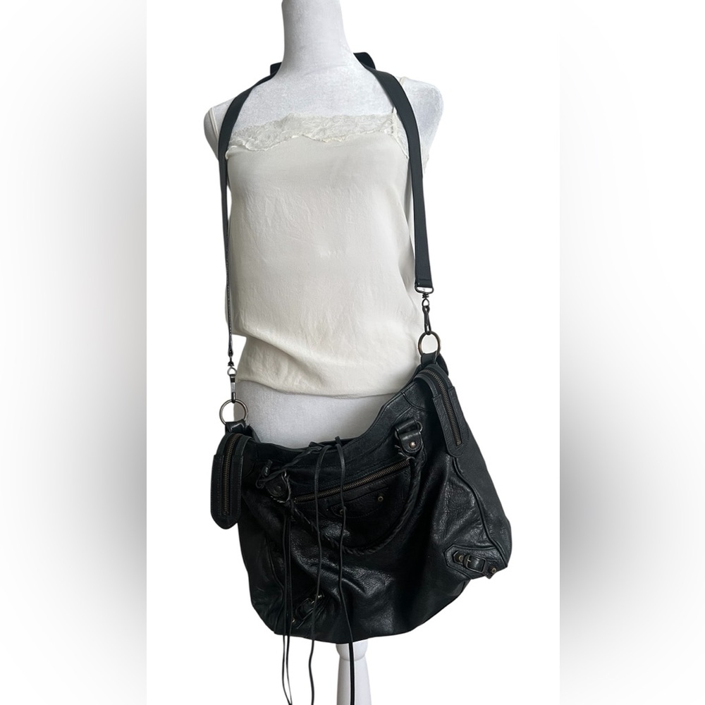 Balenciaga VELO 2012 Nicolas Ghesquière Crossbody Bag with classic hardware - Picture 2 of 16